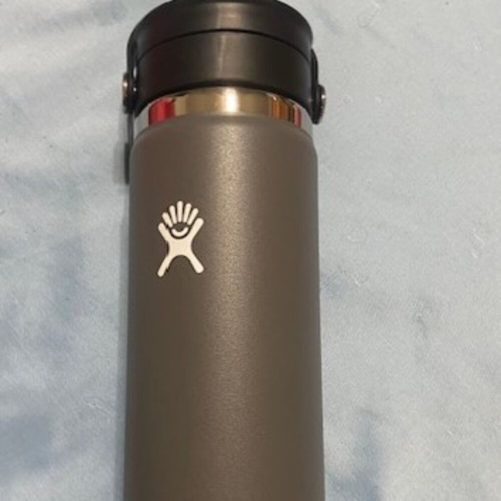 Hydro Flask (20 oz)  Wide Mouth  tumblers/bottle with Flex Sip Lid